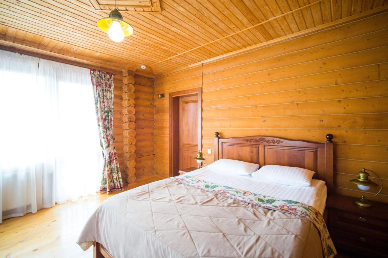 Комплекс Відпочинку Пампушка & Подушка Hotel Burlach'ya Balka Exterior foto