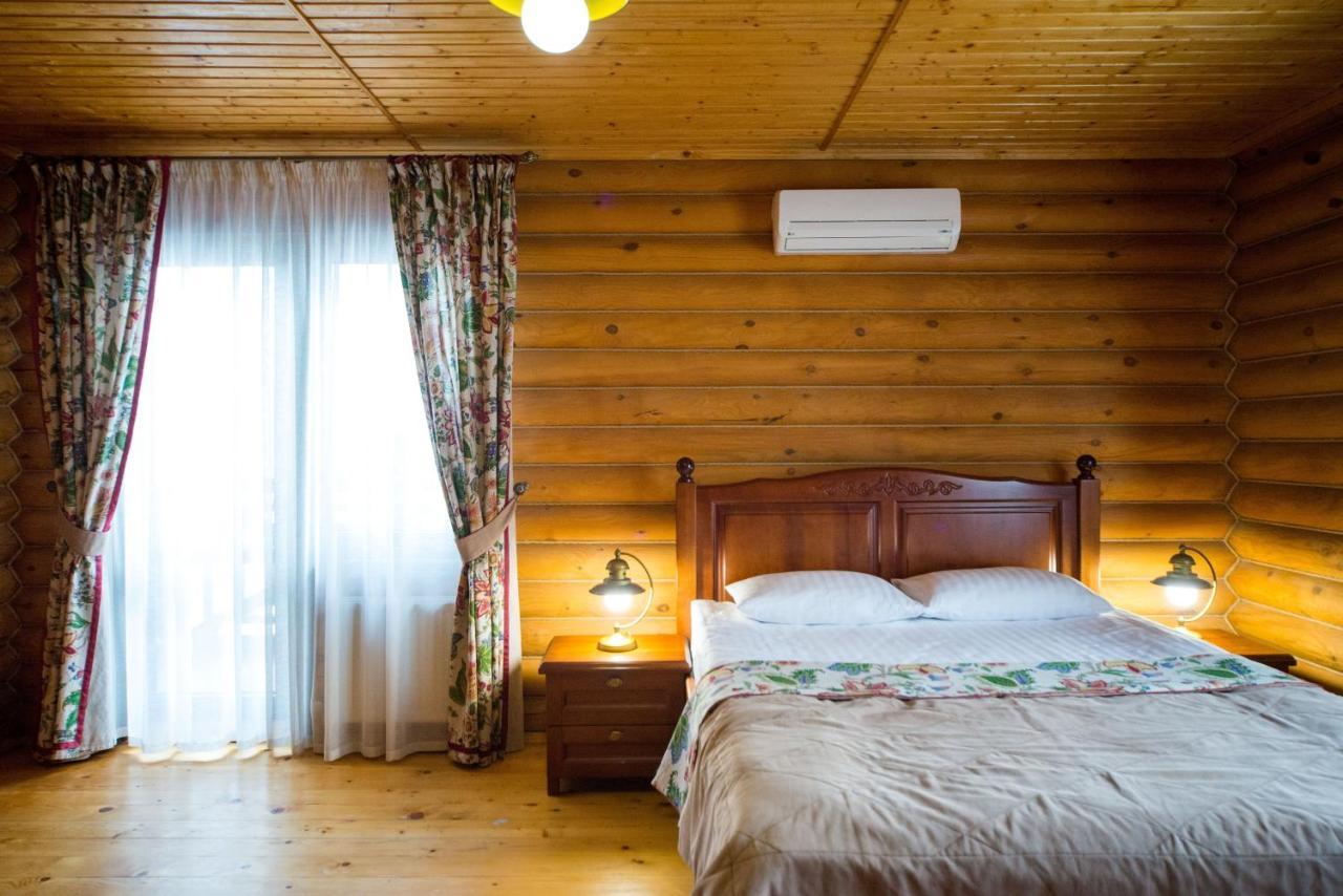 Комплекс Відпочинку Пампушка & Подушка Hotel Burlach'ya Balka Exterior foto