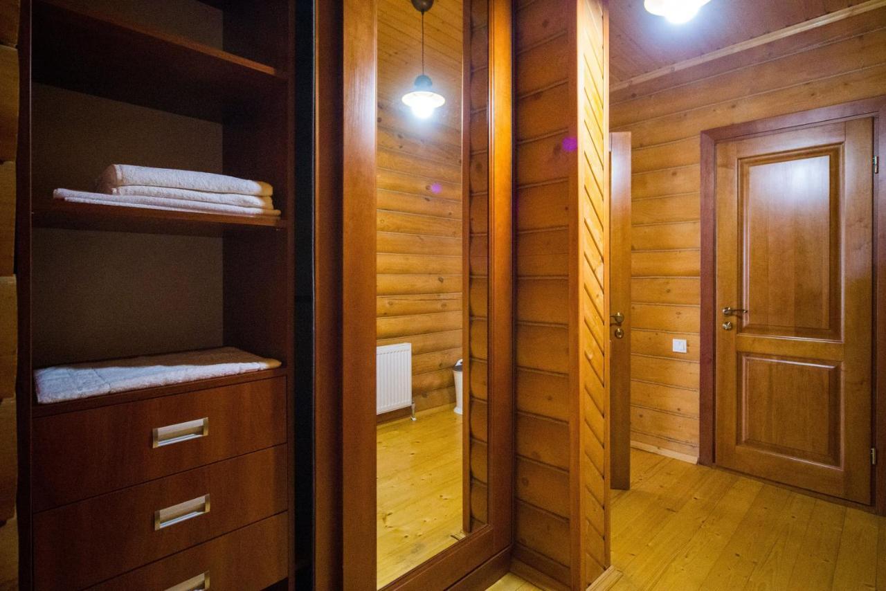 Комплекс Відпочинку Пампушка & Подушка Hotel Burlach'ya Balka Exterior foto