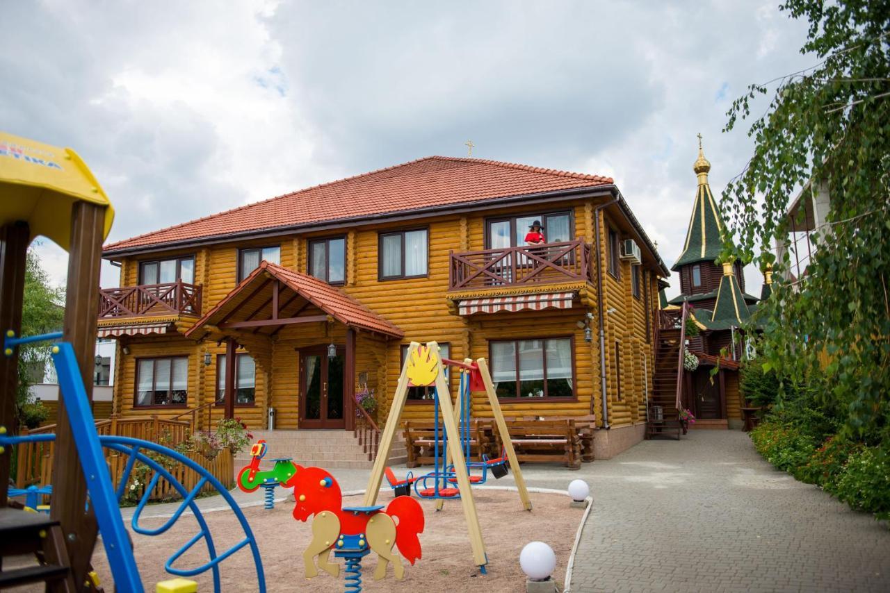 Комплекс Відпочинку Пампушка & Подушка Hotel Burlach'ya Balka Exterior foto